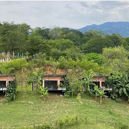 Flor Del Monte Hotel Sopetran Exterior photo