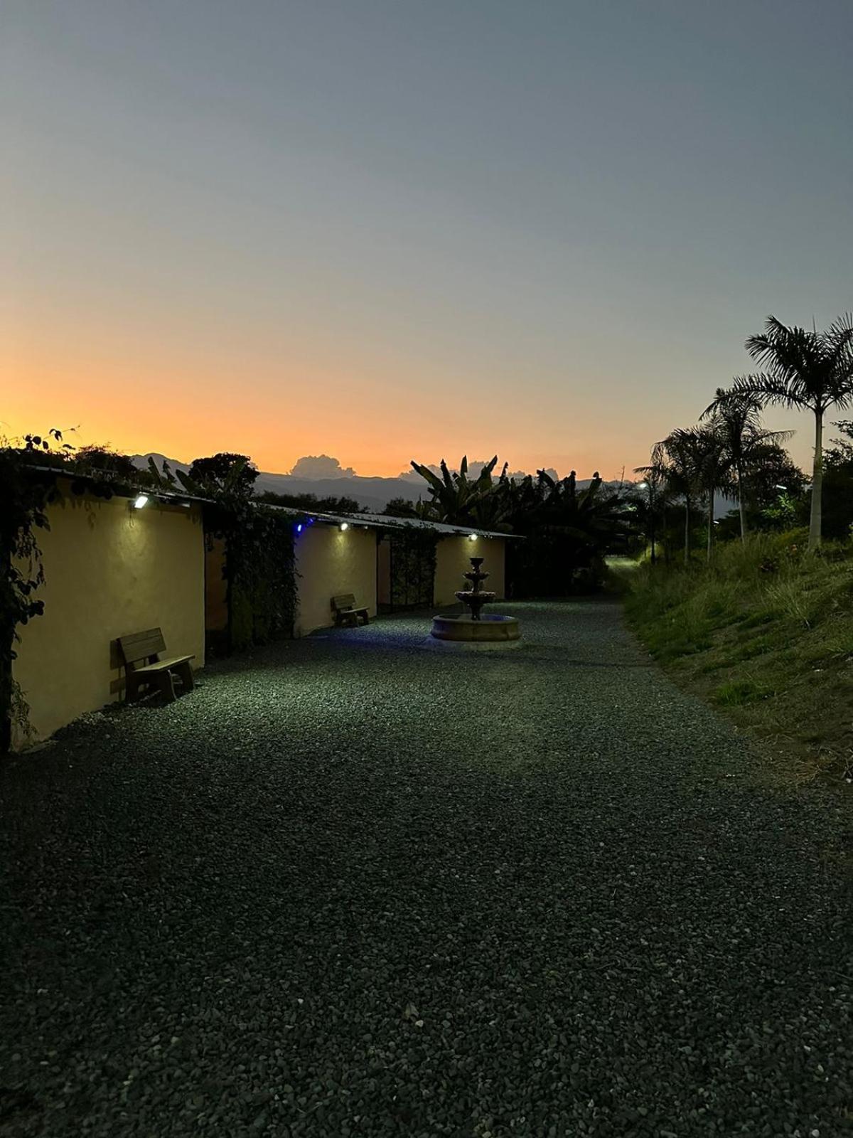 Flor Del Monte Campsite Sopetran